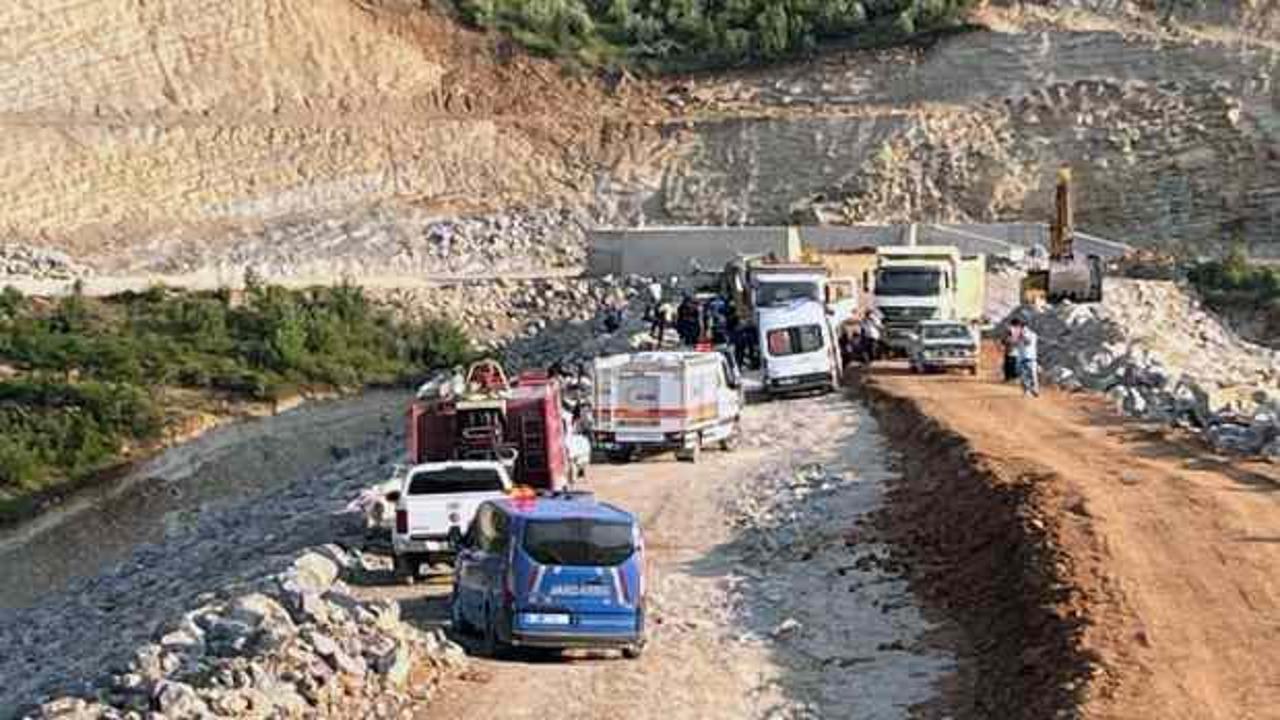 Baraj göleti inşaatında göçük altında kalan işçi hayatını kaybetti