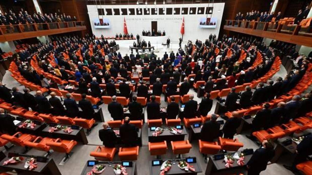 Başkan Erdoğan imzaladı! TBMM'nin çalışma süresi değişti, tatil ertelendi