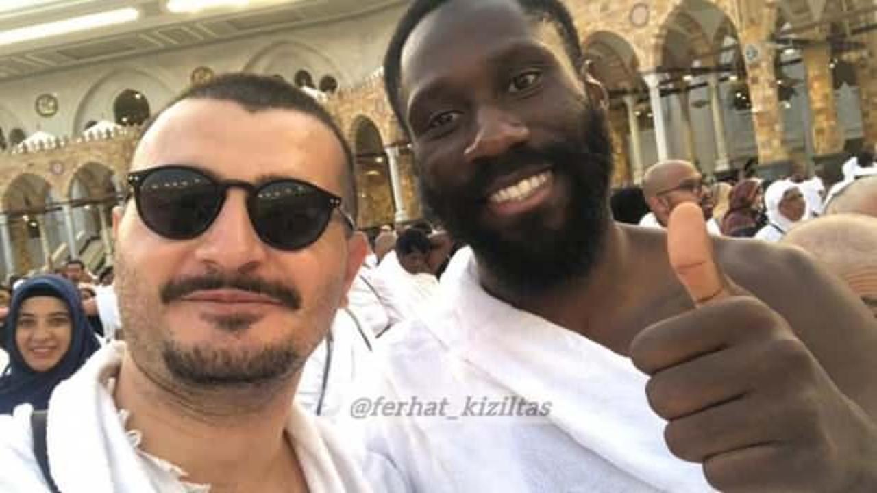 Beşiktaş ile sözleşmesi biten yıldız Umre'ye gitti!