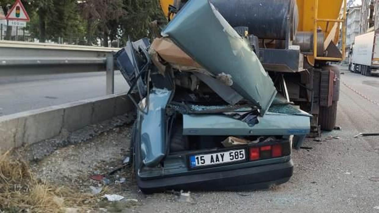 Burdur’da otomobil, dorseye çarptı: 1 ölü, 1 yaralı