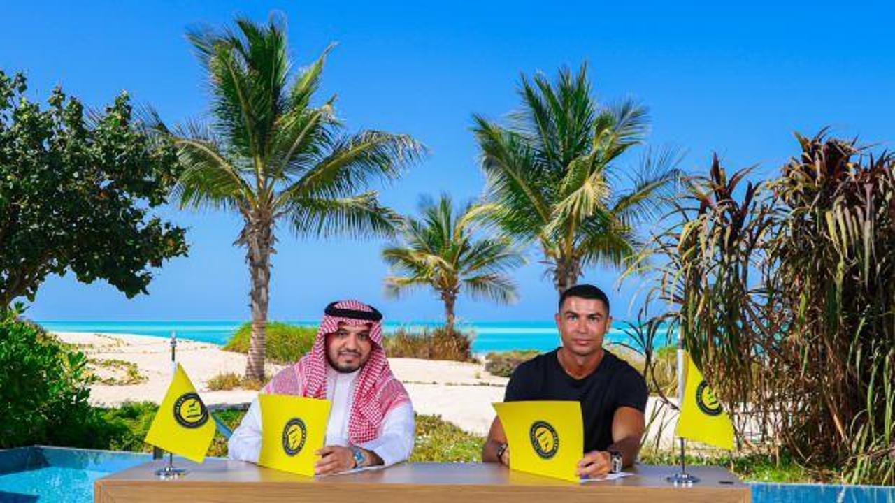 Cristiano Ronaldo tarihin en pahalı imzasını attı! Maaşı ortaya çıktı