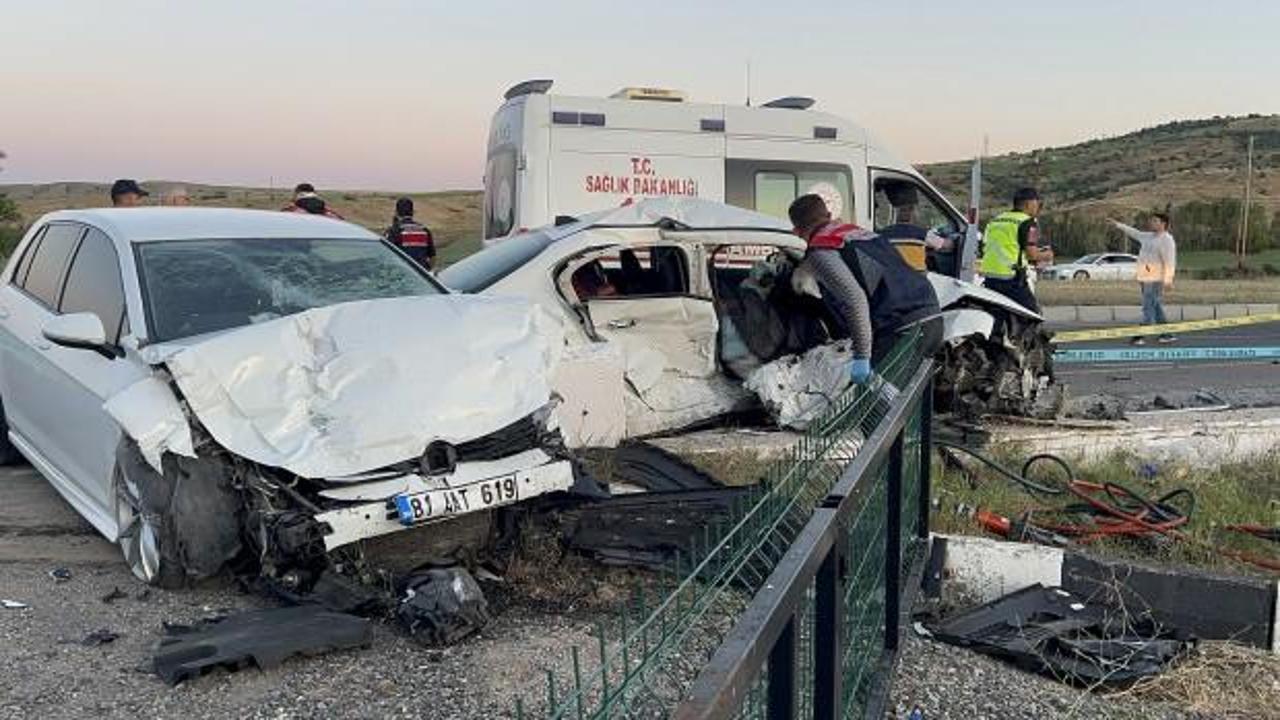 Evli çift feci kazada hayatını kaybetti