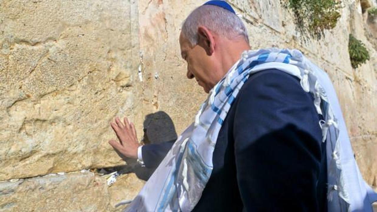 Netanyahu, Trump için dua etti!