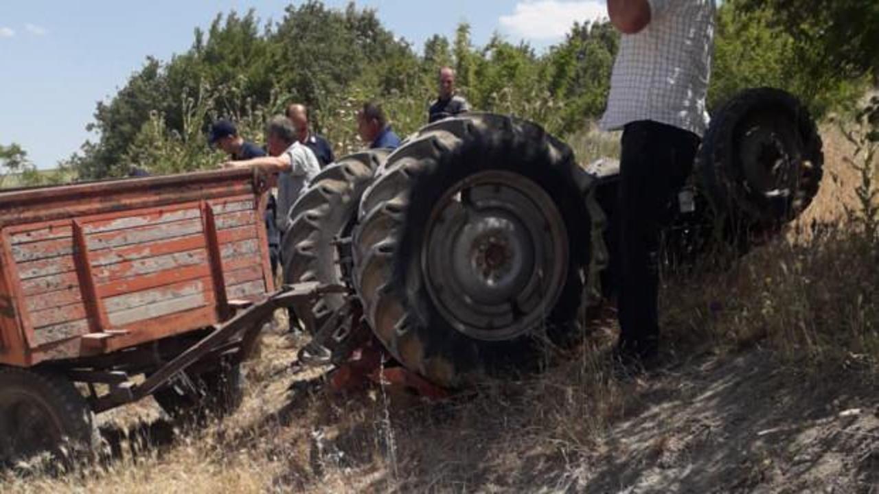 Edirne'de feci kaza: 78 yaşındaki adam devrilen traktörün altında kalarak öldü