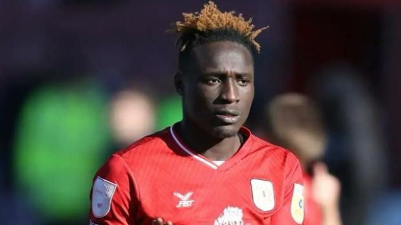 Süper Lig ekibi, İngiltere 3. Ligi'nden forvet transfer etti