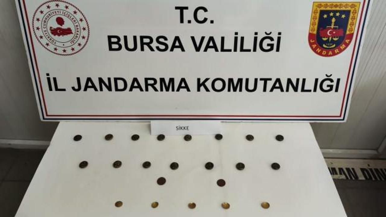 100 bin dolara satmayı planladığı 22 sikke ile yakalandı