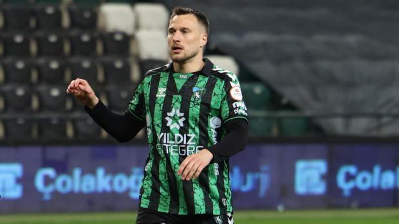 55 kez formasını giydi! Takımını şampiyon yaptı! Şimdi de veda etti