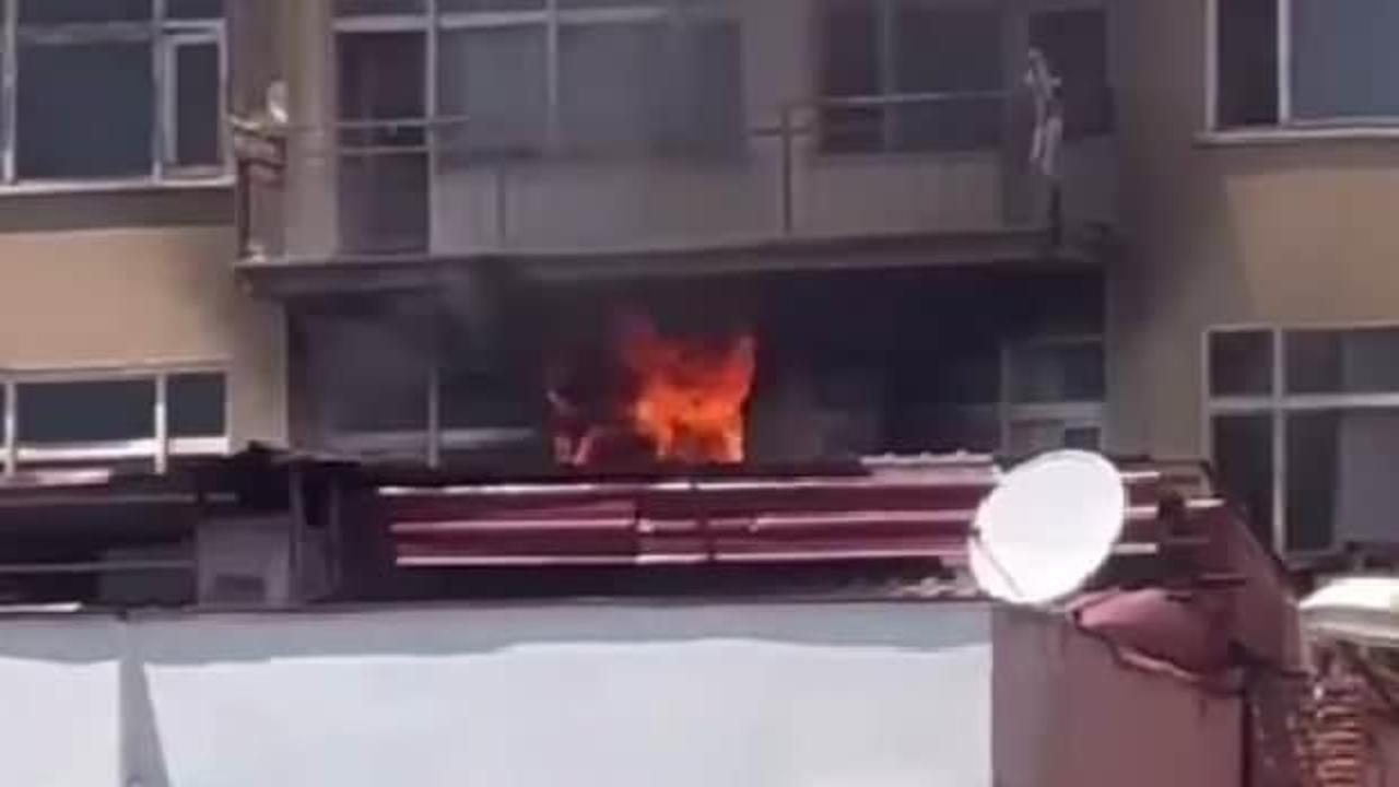 Aksaray'da bir apartmanın 3. katında yangın