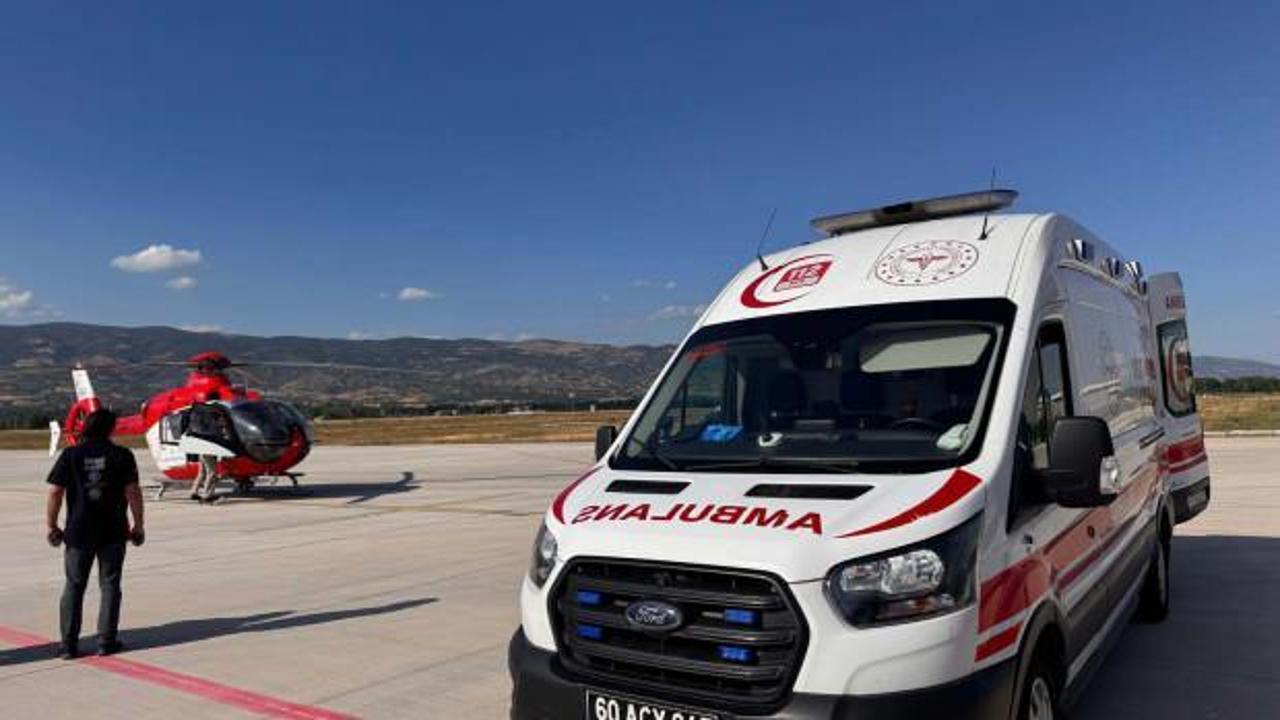 Ambulans helikopter, parmakları kopan çocuğu Ankara'ya nakletti