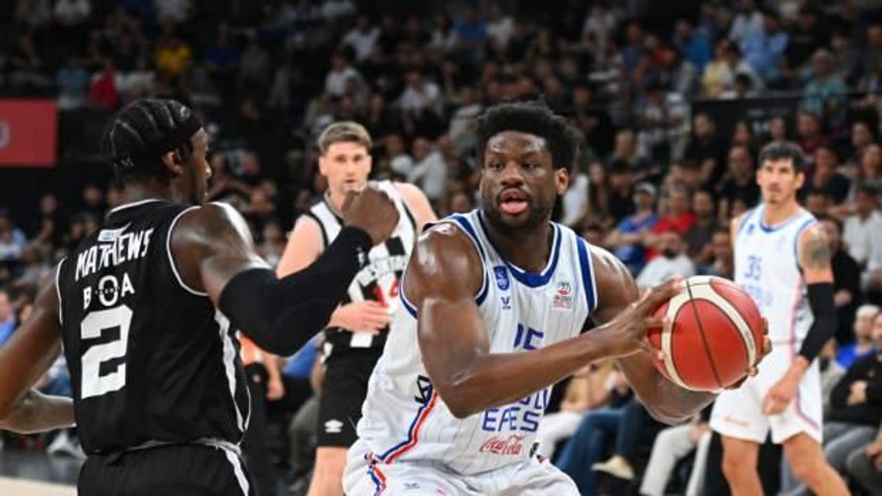 Anadolu Efes'te, Oturu da gitti