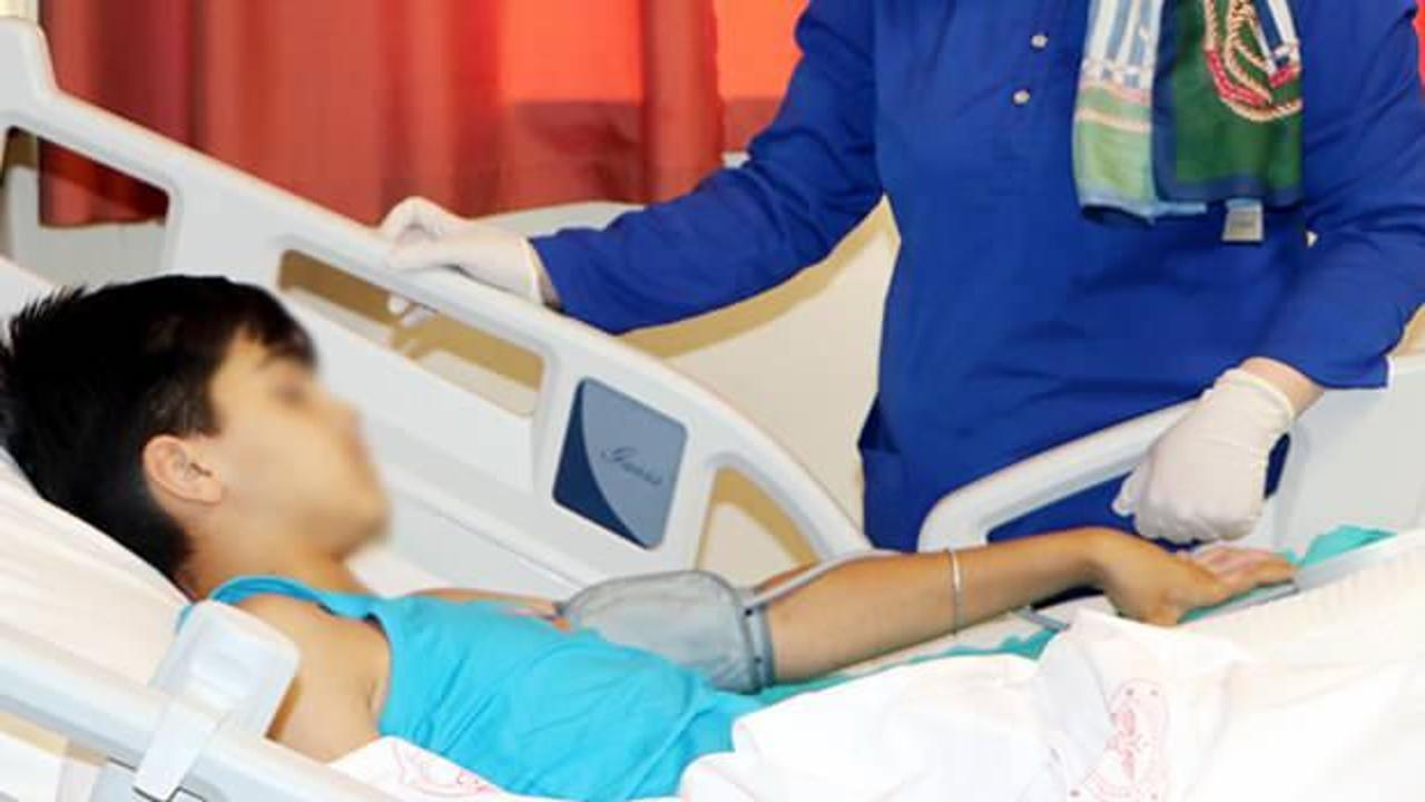 Şaka, ölümle burun buruna getirdi: Arkadaşını kolonya ile yaktı