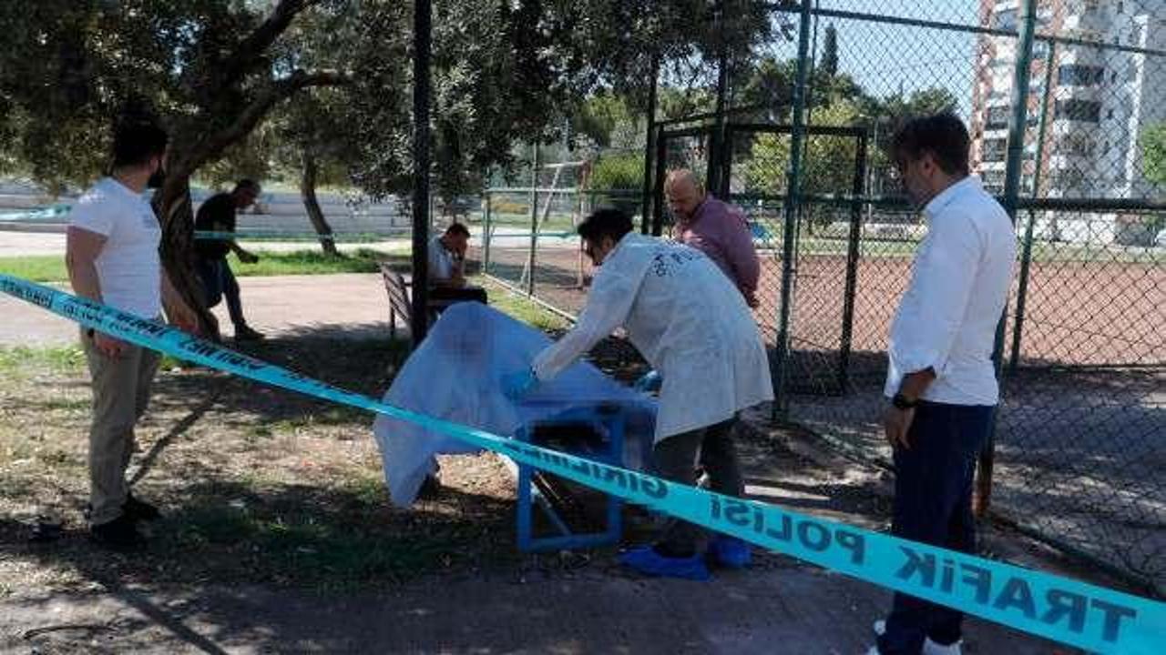 Yer: Antalya! Oturduğu bankta &ouml;l&uuml; bulundu