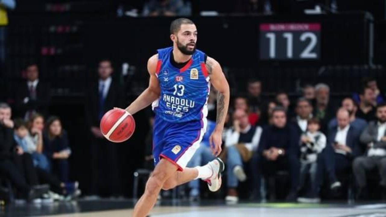 Anadolu Efes'te Darius Thompson ile yollar ayrıldı