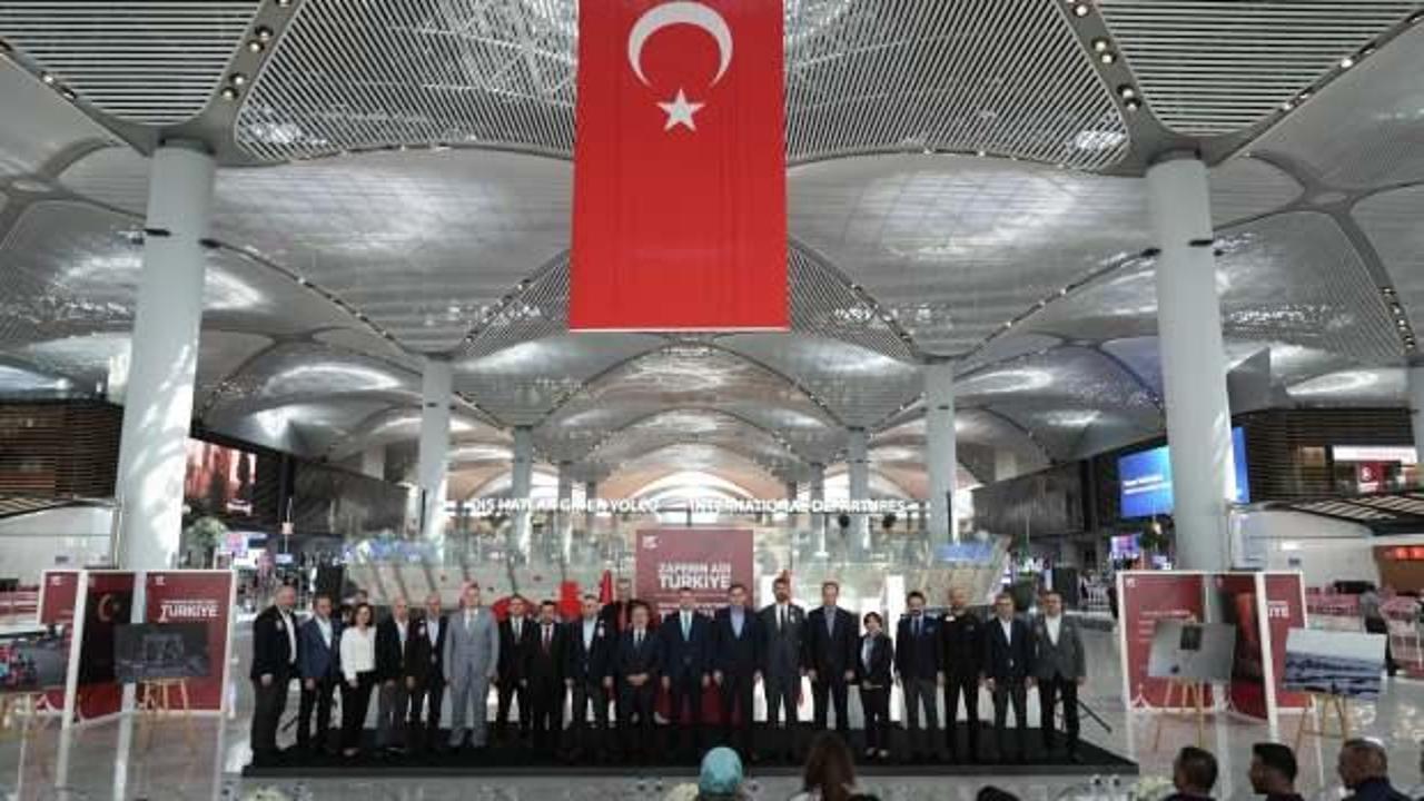 15 Temmuz'un milli birlik ruhu İstanbul Havalimanı'nda yaşatılıyor