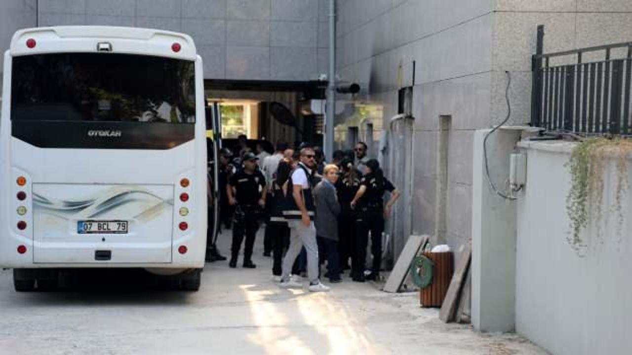 Manavgat Belediyesi'ne 'rüşvet' operasyonunda şüpheliler adliyede