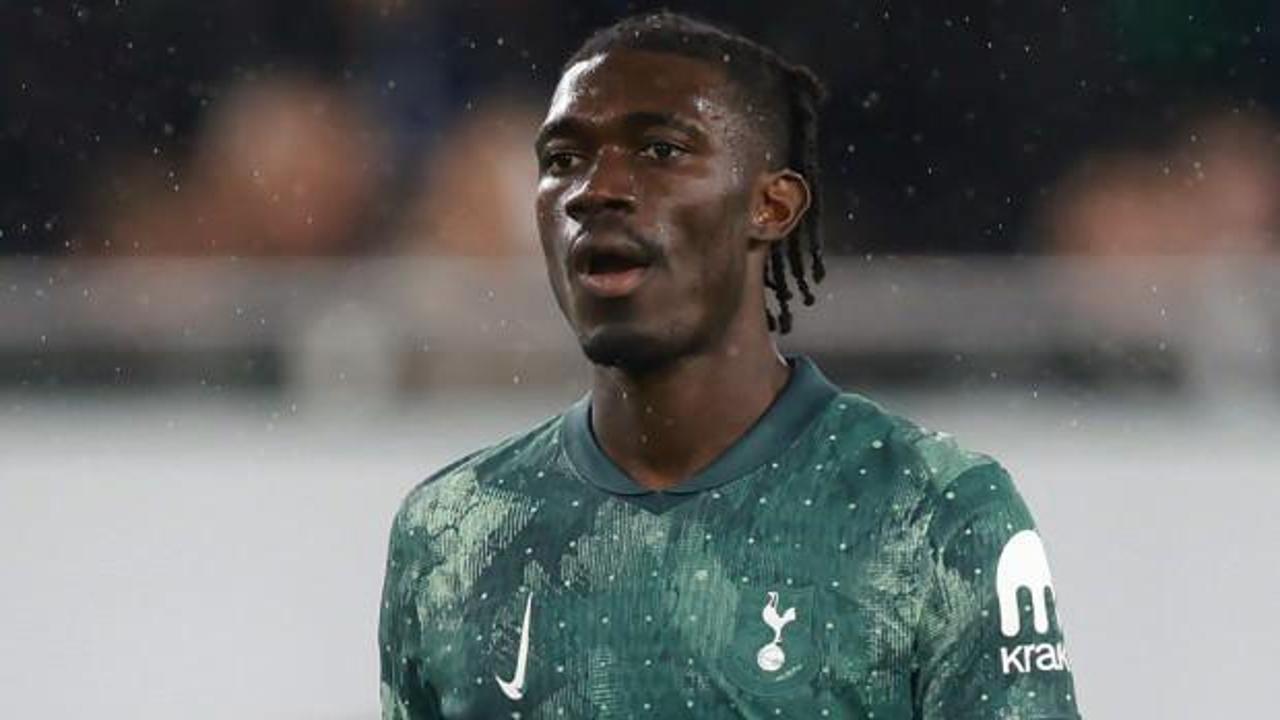 Mourinho, y&ouml;netimden bizzat istedi! F.Bah&ccedil;e'ye İngiltere'den 'box to box' orta saha