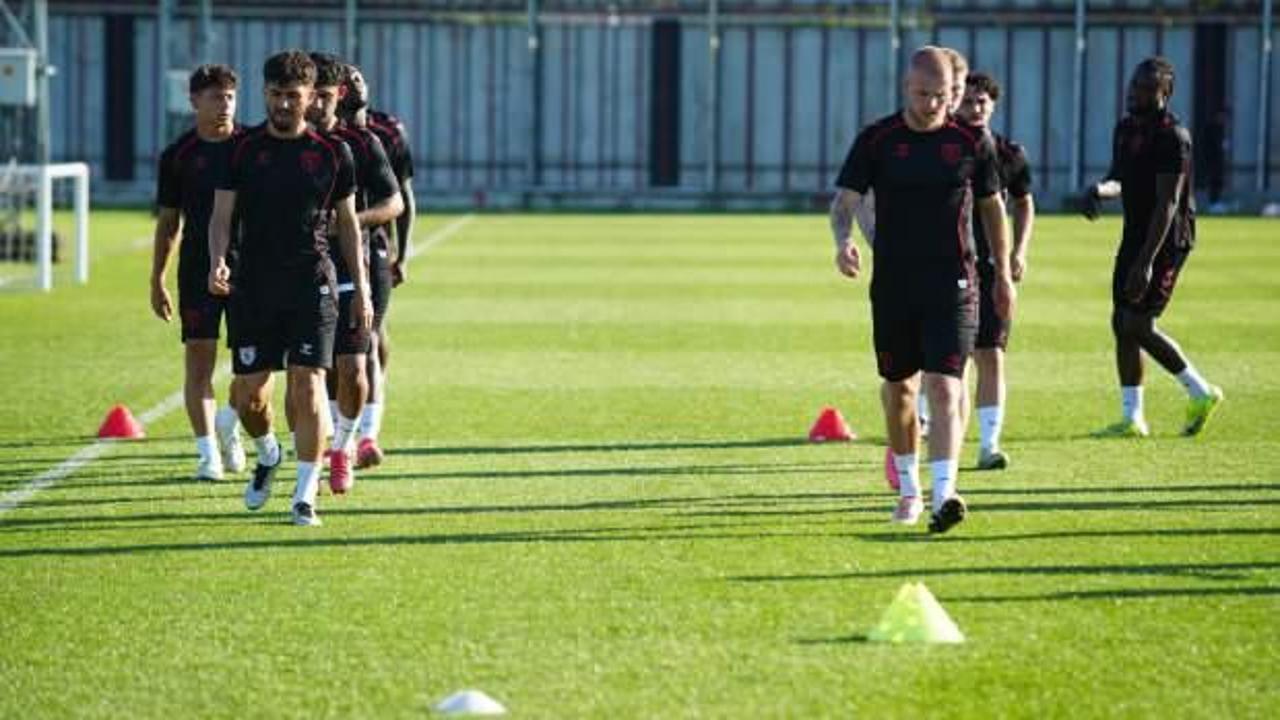 Samsunspor yeni sezona günde çift antrenmanla hazırlanıyor