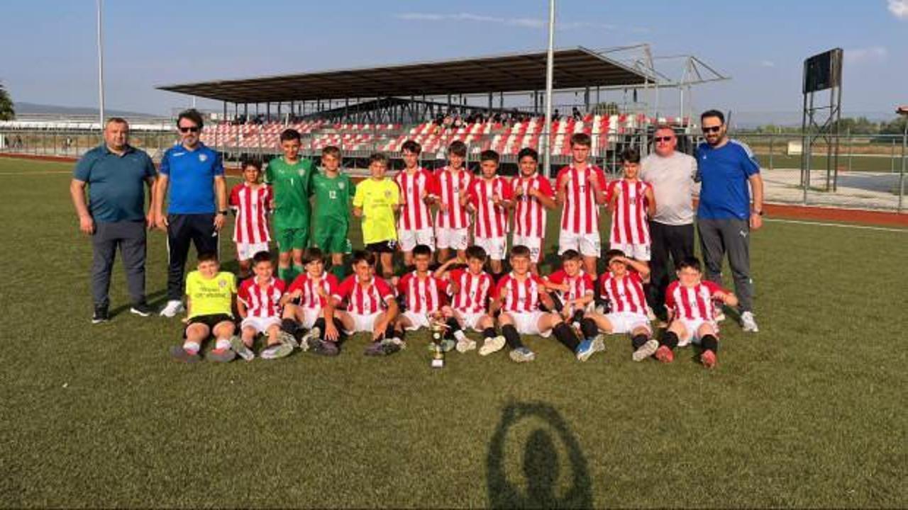 14 maçın tamamını kazandılar, 84 gol attılar: Yetenekli minikler radarda