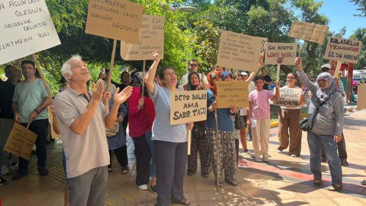 İzmir'de su eylemi! Çile bir aydır devam ediyor...