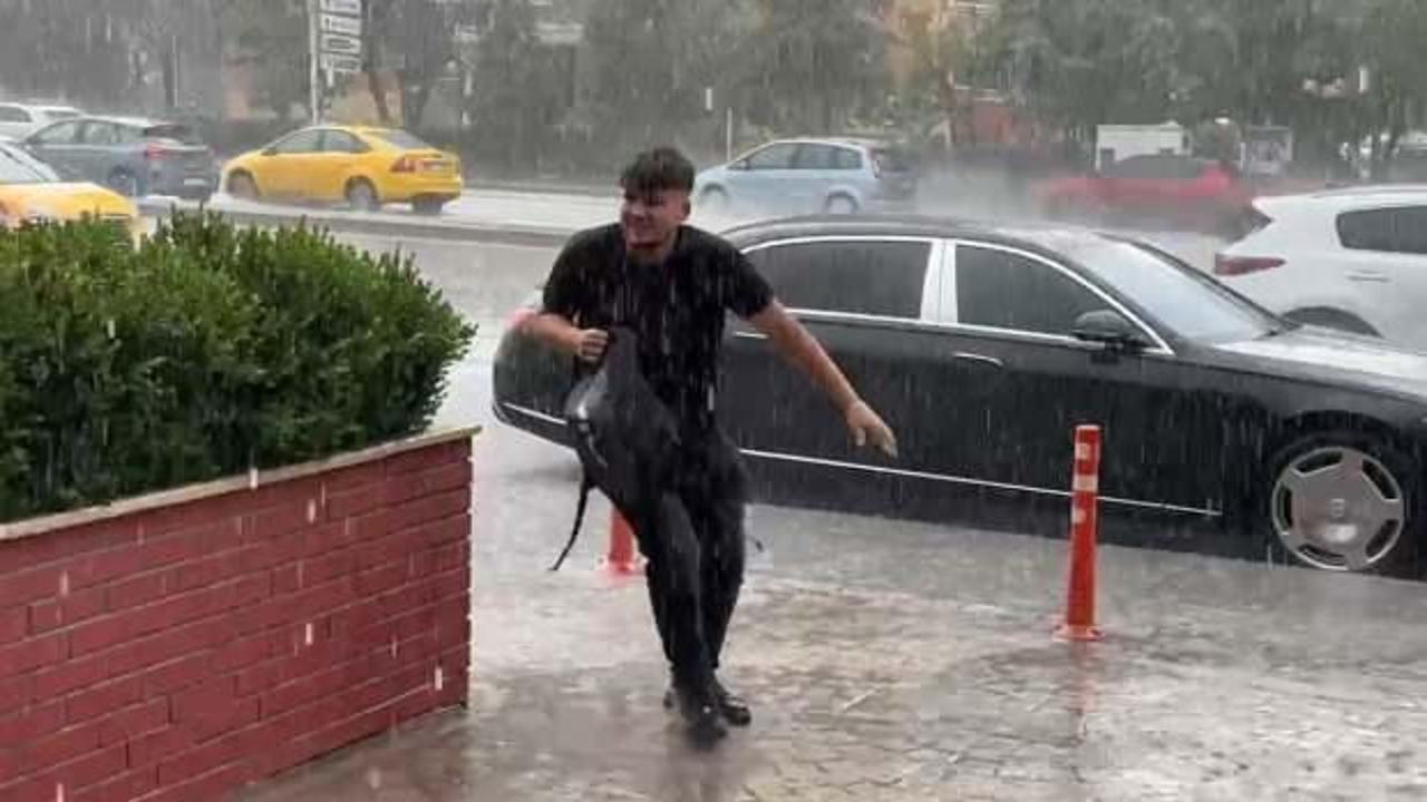 Ankara'yı sağanak ve dolu vurdu! Bir anda bastırdı, yollar göle döndü