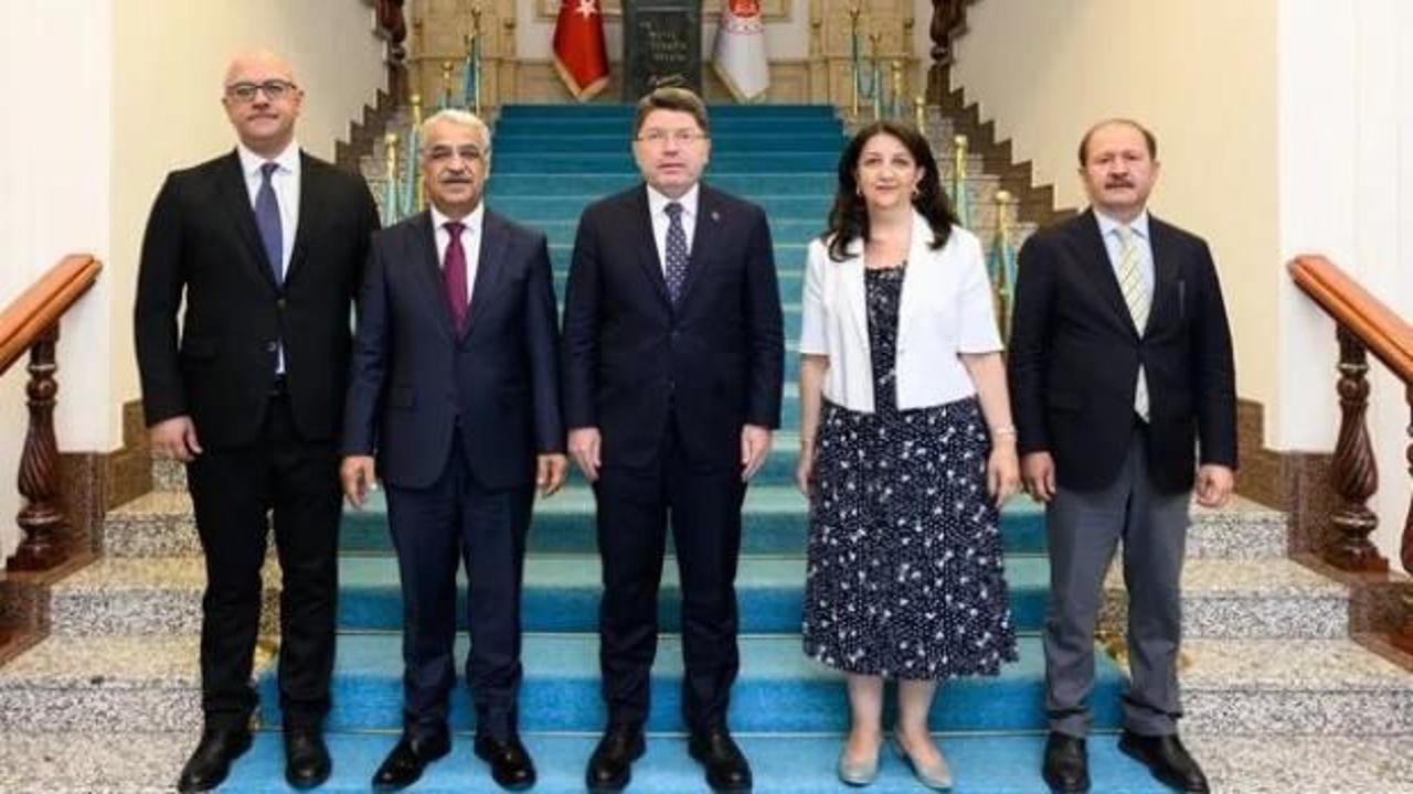 Bakan Tun&ccedil; ile g&ouml;r&uuml;şen DEM Parti heyetinden a&ccedil;ıklama