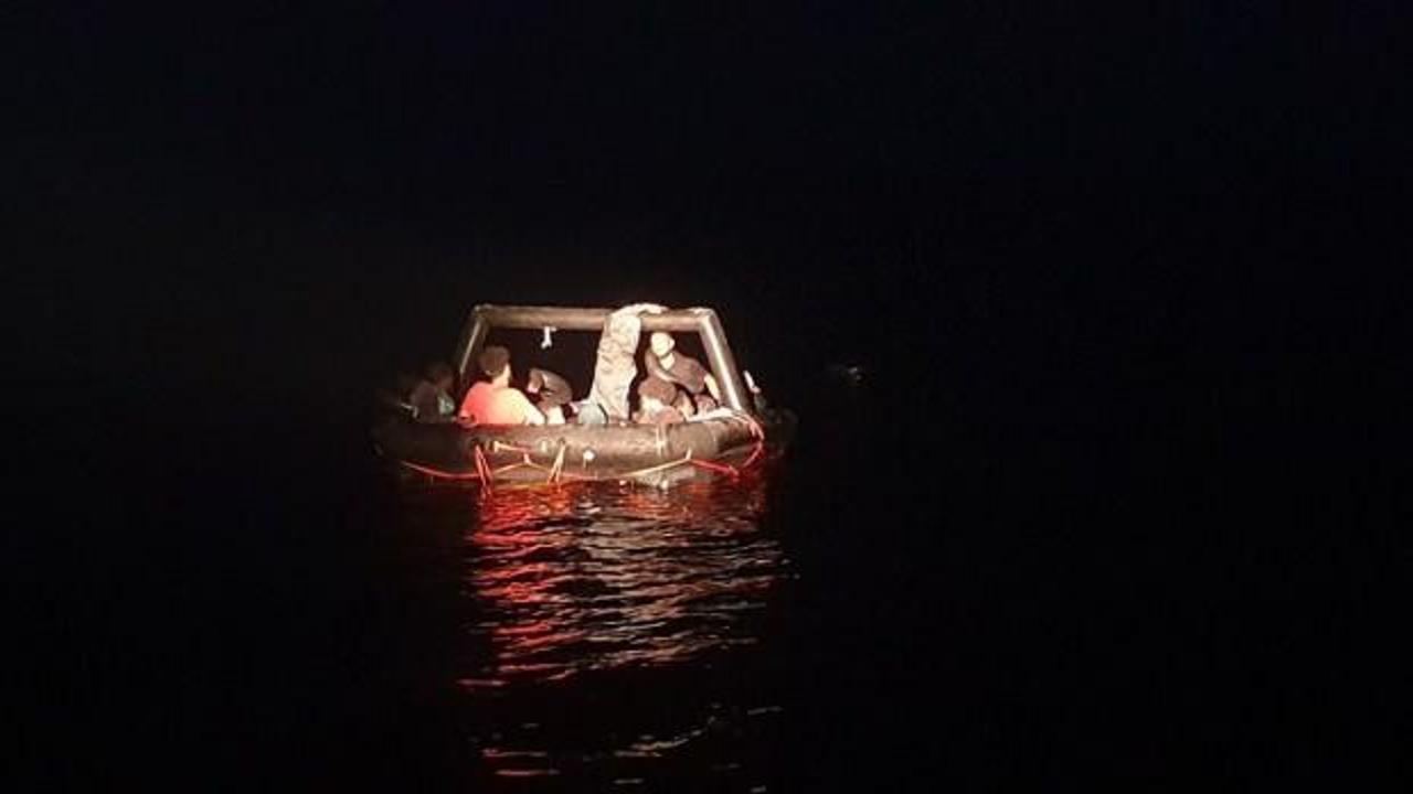 İkisi çocuk olmak üzere 21 düzensiz göçmen kurtarıldı
