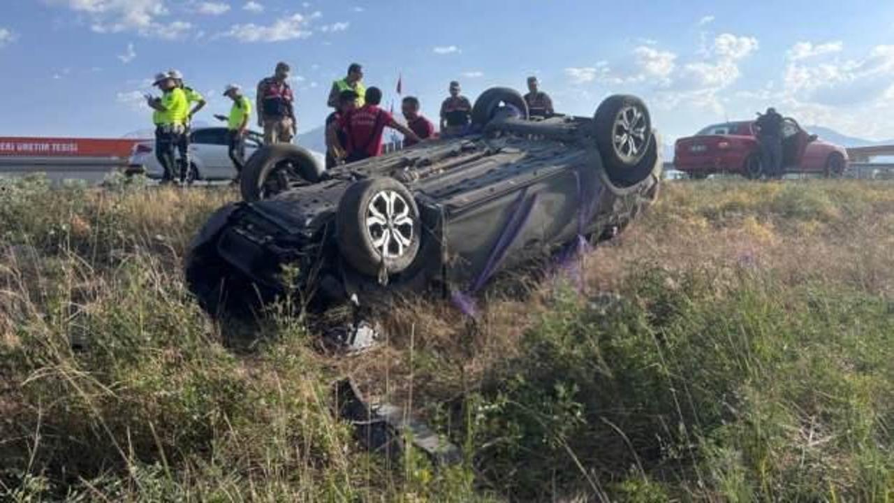 Nişan dönüşü Erzincan yolunda feci kaza: 1 ölü, 4 yaralı