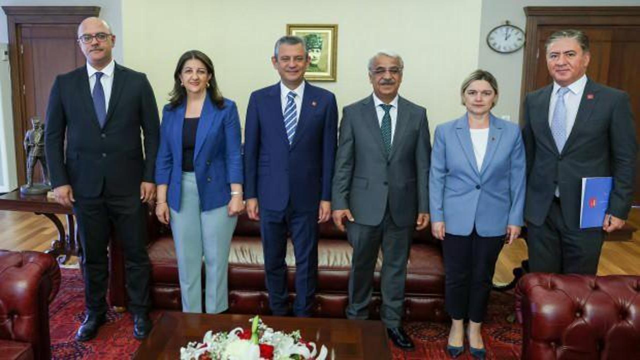 Özgür Özel'le görüşen DEM Parti heyetinden açıklama