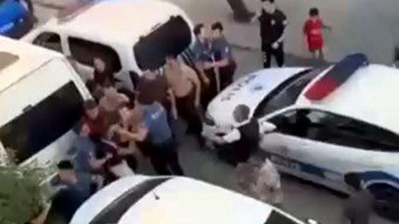 Sosyal medyada başlayan kavga sokağa taştı: 2'si polis 4 yaralı