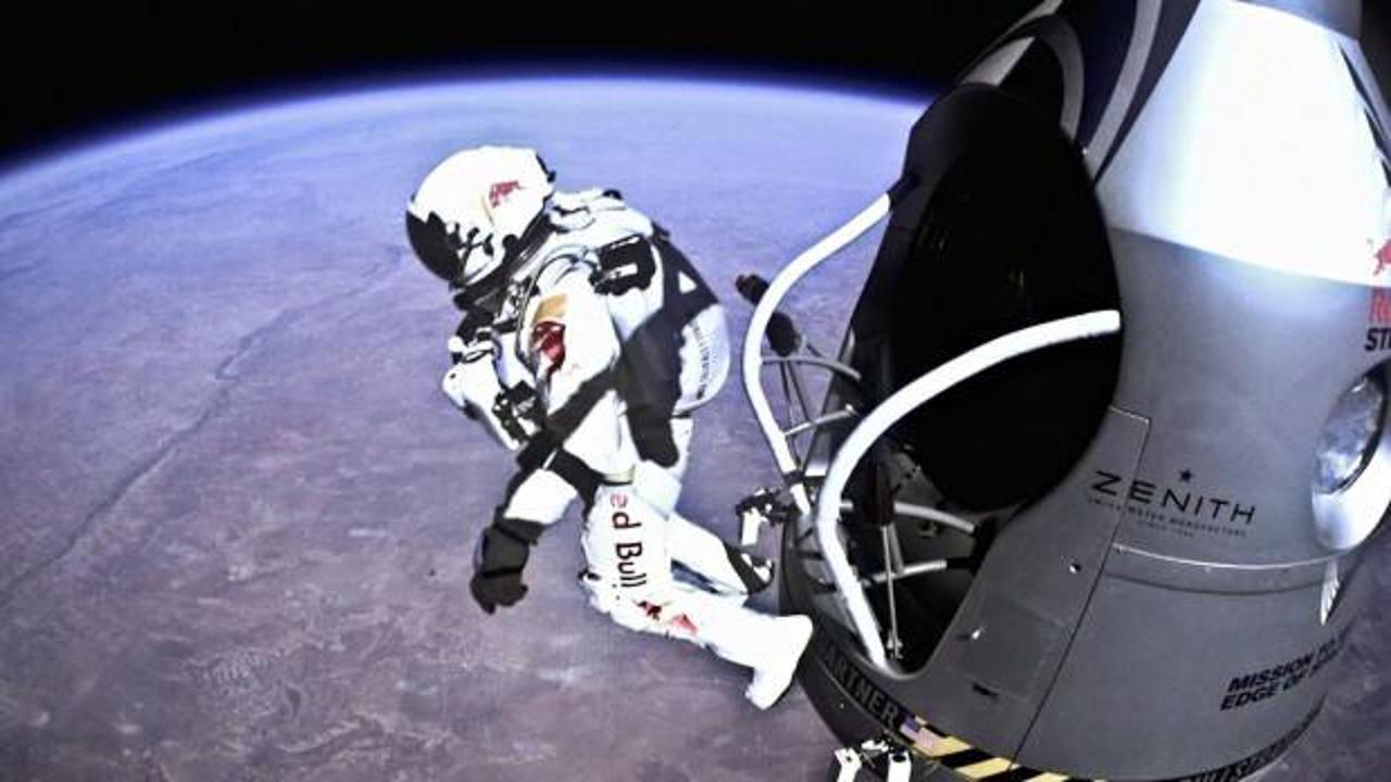 Uzaydan atlamıştı, Felix Baumgartner feci şekilde &ouml;ld&uuml;!