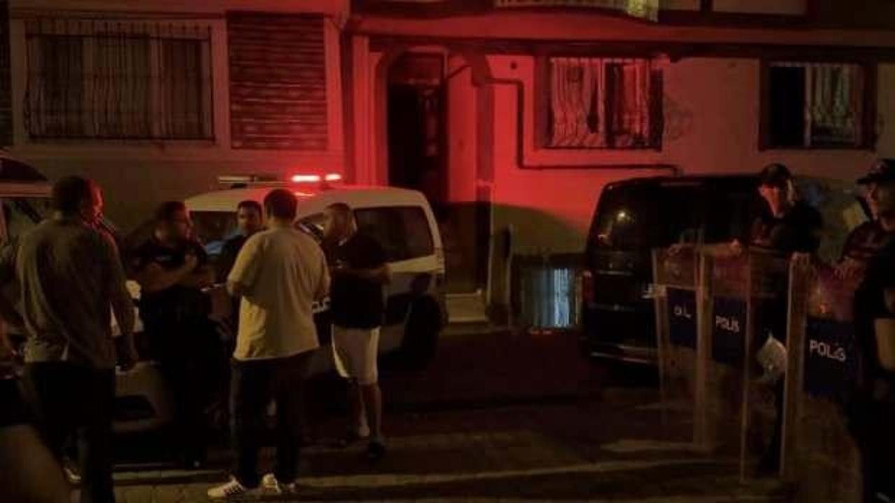 Komşu kavgasında kan aktı: Göğsünden bıçaklandı