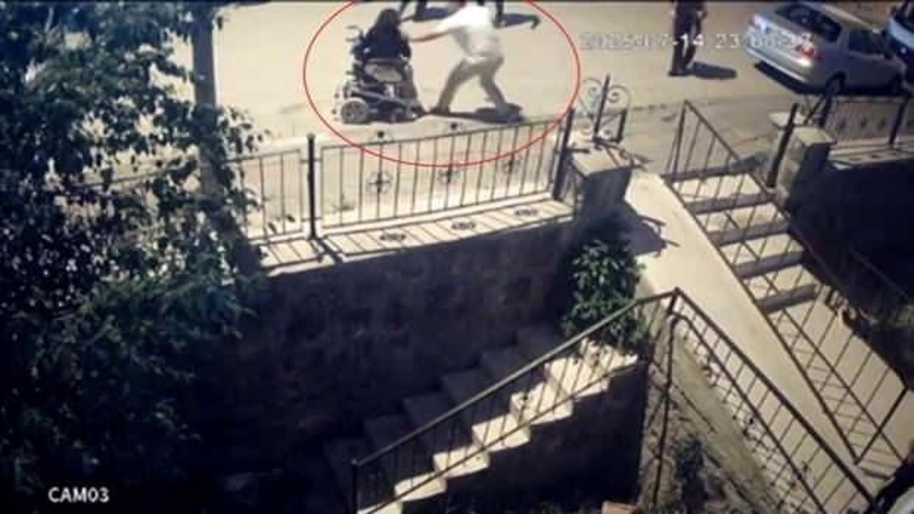 Bakanlık harekete ge&ccedil;ti! 5 kişi engelli kadını darbetti