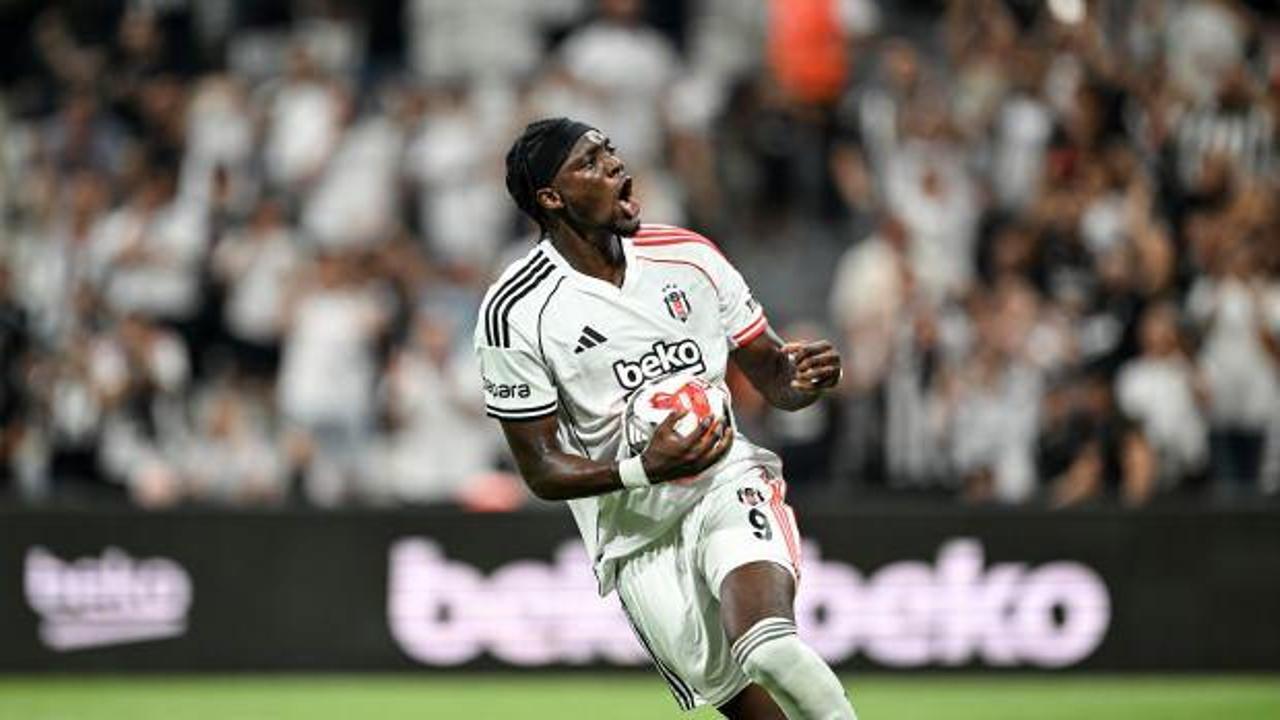 Beşiktaş'a büyük şok! Yeni transfer maça devam edemedi
