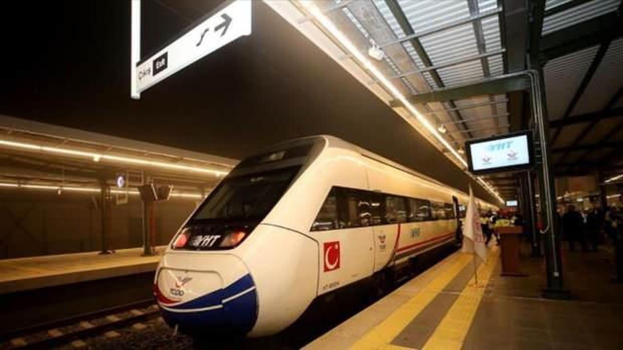 Bilecik'teki yangın nedeniyle Ankara ve İstanbul YHT seferlerinde gecikme yaşanıyor