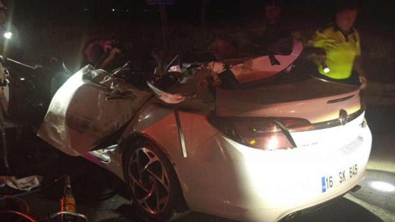 Bursa'da feci kazada polis ve ailesi hayatını kaybetti