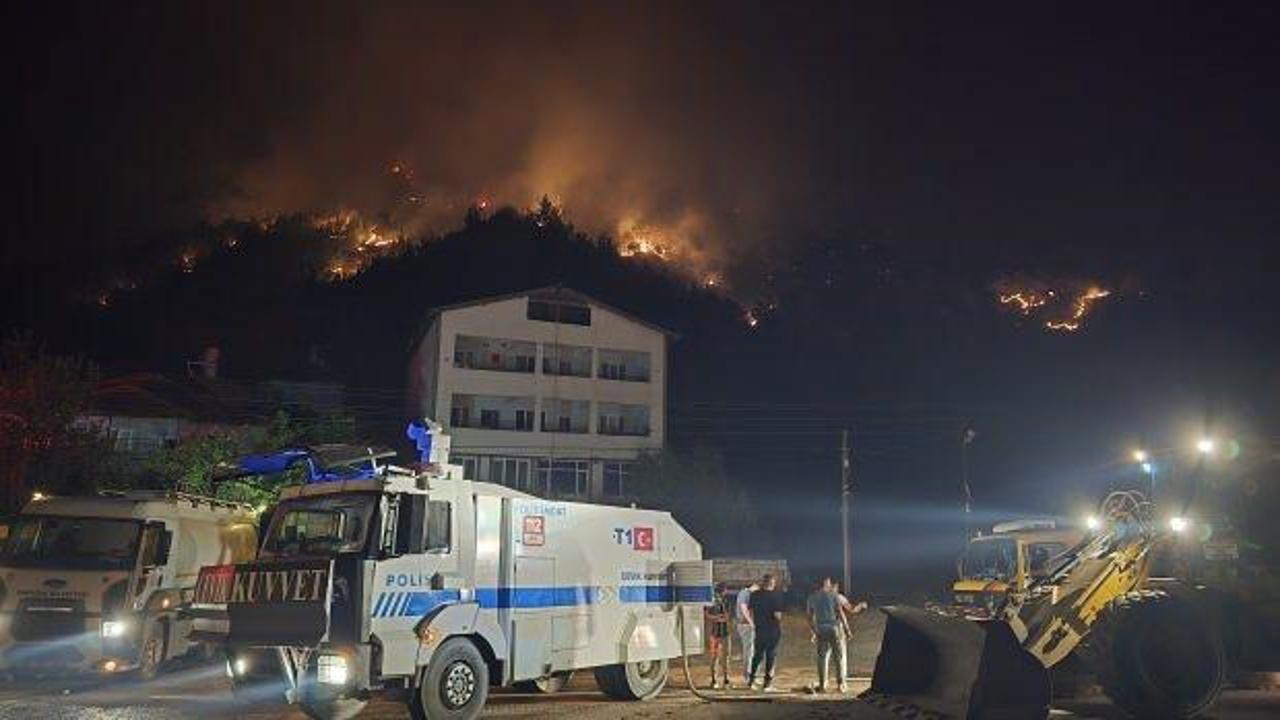  Karabük'te yangında boşaltılan köy sayısı 19'a yükseldi 