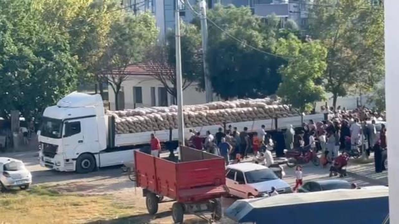 İsmini vermek istemeyen hayırsever bir TIR dolusu patates dağıttı