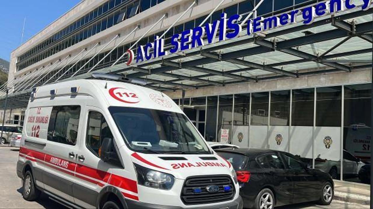 Sakarya'da yurtta zehirlenme faciası: 19 öğrenci hastaneye kaldırıldı