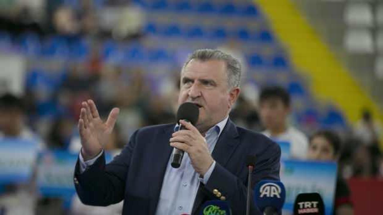 Bakan Bak, Karadeniz-Hazar Ülkeleri Karate Şampiyonası'nın açılışına katıldı