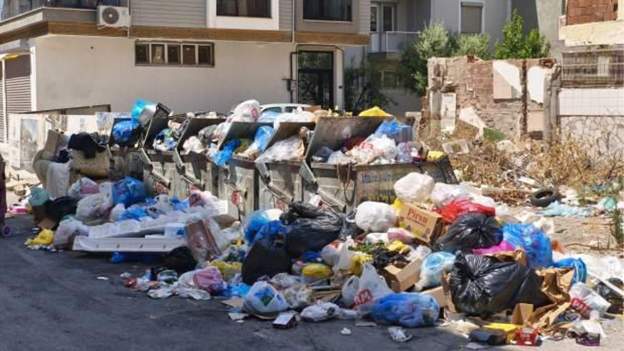 İzmir'de manzara aynı: Çöpler dağ oldu!