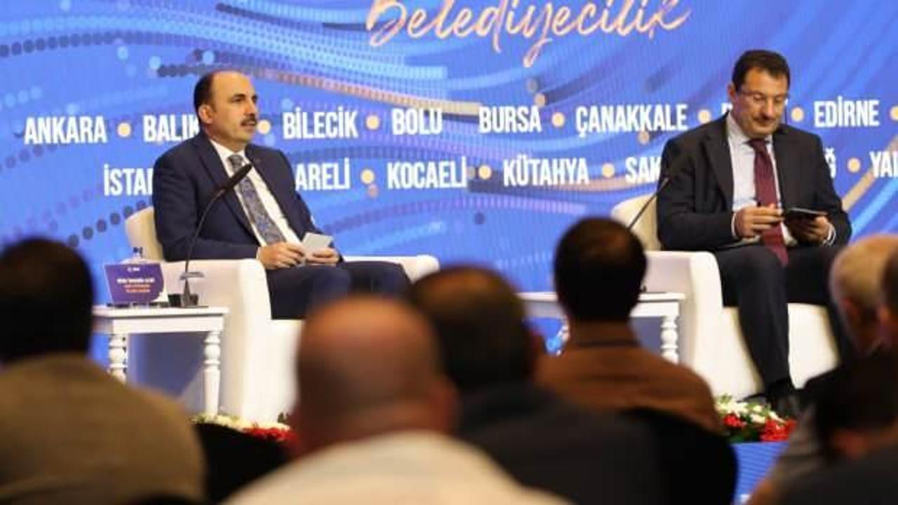 Başkan Altay, belediye başkanlarına Konya modeli belediyeciliği anlattı