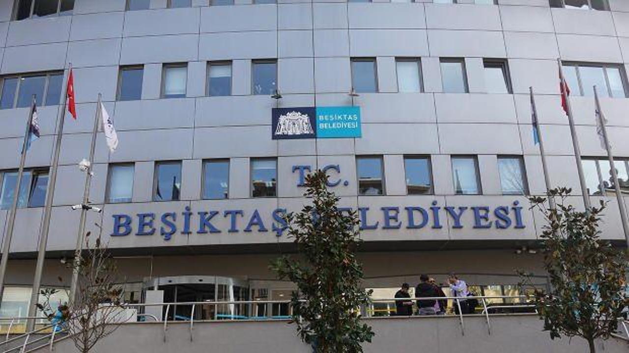 Beşiktaş Belediyesi'nde &uuml;cret krizi: İş&ccedil;iler iş bıraktı