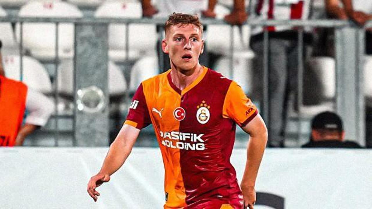 Galatasaray i&ccedil; transferde 3 yıllık imzayı duyurdu! 