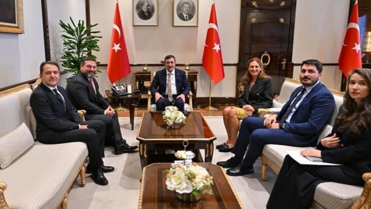 Cevdet Yılmaz, Hepsiburada&rsquo;nın yeni &uuml;st y&ouml;netimini kabul etti!