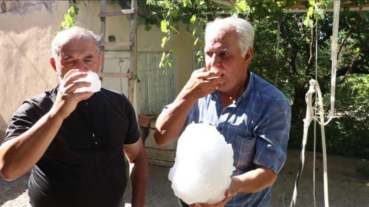 'Kar suyu' ile yaz sıcağında serinliyorlar
