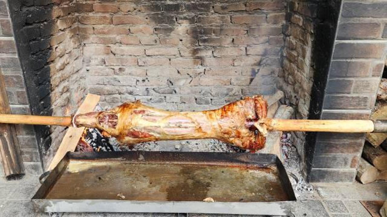 Sinop’un coğrafi işaretli lezzeti: Sırık kebabı