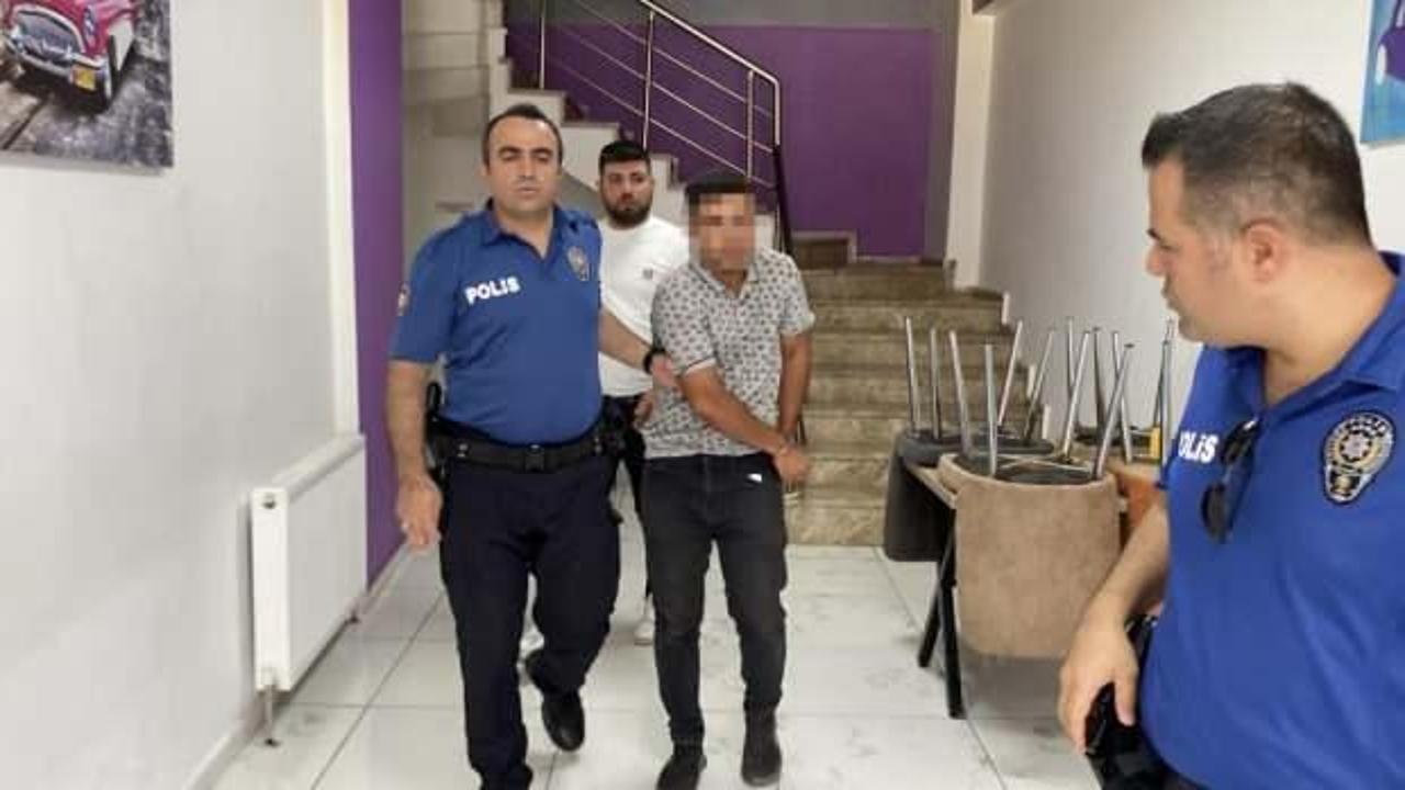 Taciz ettiği kadının yakınlarını görünce kendini tuvalete kilitledi