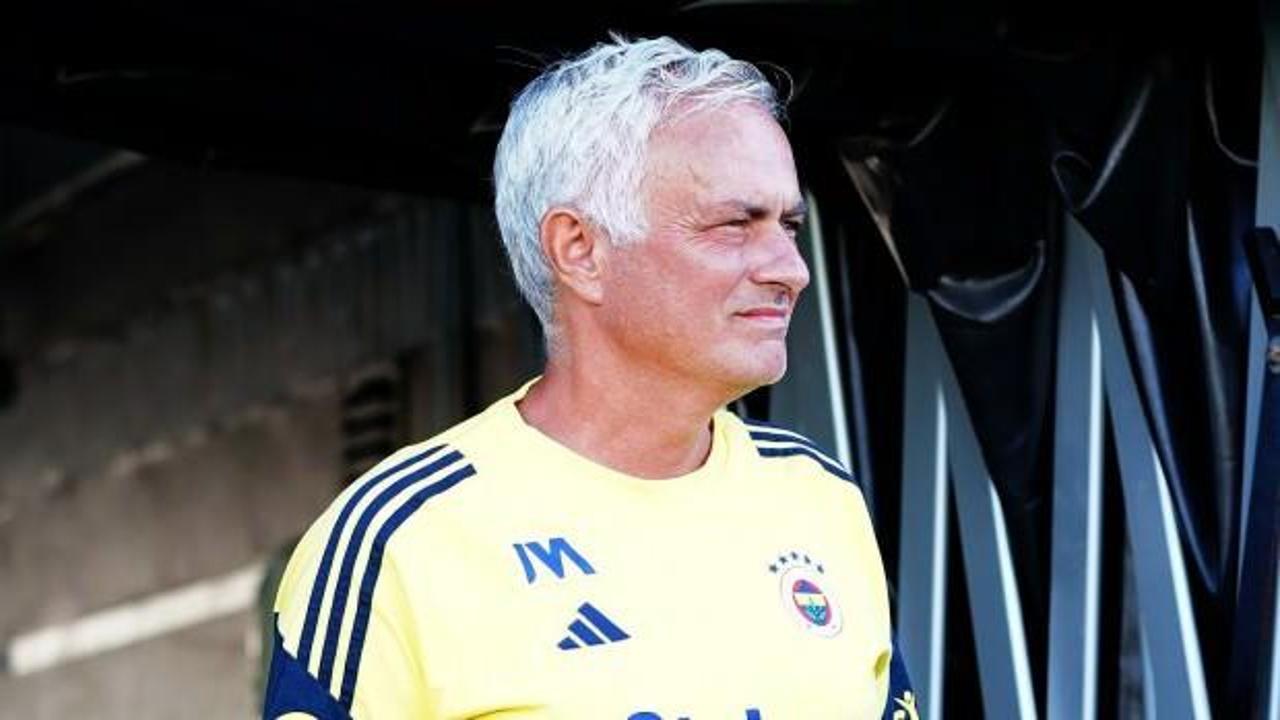 Yeni sezon arefesinde Jose Mourinho'ya s&uuml;rpriz teklif