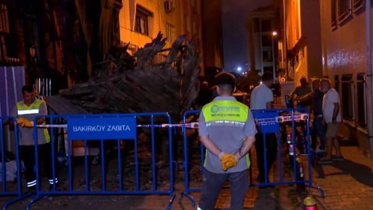 Bakırk&ouml;y&rsquo;de tarihi bina &ccedil;&ouml;kt&uuml;