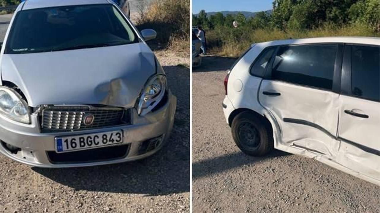 Bursa'da iki otomobil çarpıştı: 3 yaralı